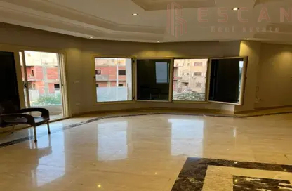 Apartment - 3 Bedrooms - 3 Bathrooms for rent in Ali Al Sibai St. - El Yasmeen 5 - El Yasmeen - New Cairo City - Cairo
