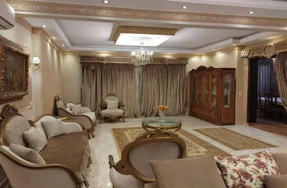 شقة - 4 غرف نوم - 2 حمامات للبيع في شارع محمد رحيم - الياسمين 3 - الياسمين - مدينة القاهرة الجديدة - القاهرة شقة - 4 غرف نوم - 2 حمامات للبيع في شارع محمد رحيم - الياسمين 3 - الياسمين - مدينة القاهرة الجديدة - القاهرة