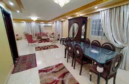 شقة - 3 غرف نوم - 3 حمامات للايجار في شارع شهاب - المهندسين - الجيزة