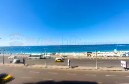 شقة - 2 غرف نوم - 2 حمامات للايجار في ميامي - حي اول المنتزة - الاسكندرية