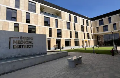 عيادة - استوديو - 2 حمامات للبيع في سوديك ويست - كمبوندات الشيخ زايد - الشيخ زايد - الجيزة