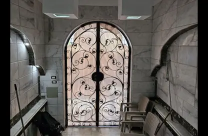 Apartment - 3 Bedrooms - 2 Bathrooms for rent in 2nd District East - Shorouk City - Cairo