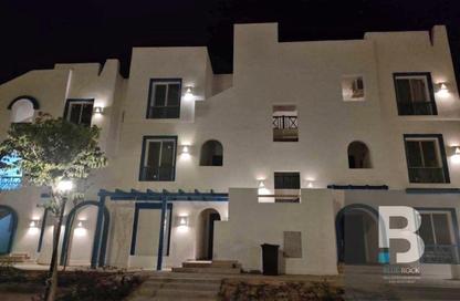 Chalet - 3 Bedrooms - 2 Bathrooms for sale in Mountain View - Ras Al Hekma - North Coast