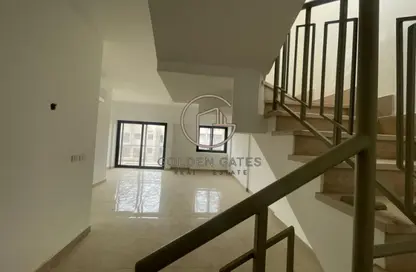 (بنتهاوس  (روف - 3 غرف نوم - 3 حمامات للايجار في مون ريزيدنس - فيفث سكوير - التجمع الخامس - مدينة القاهرة الجديدة - القاهرة