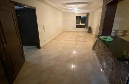 شقة - 3 غرف نوم - 2 حمامات للبيع في ميدان سموحة - سموحة - حي شرق - الاسكندرية