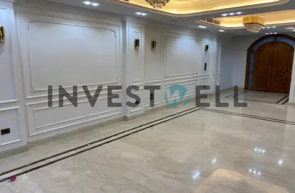 Villa - 5 Bedrooms - 4 Bathrooms for sale in Zizinia Gardens - Ext North Inves Area - New Cairo City - Cairo