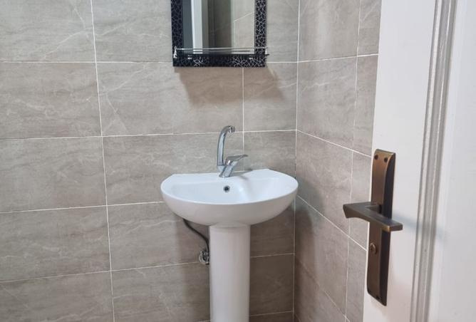 8453603 - Property Image 3