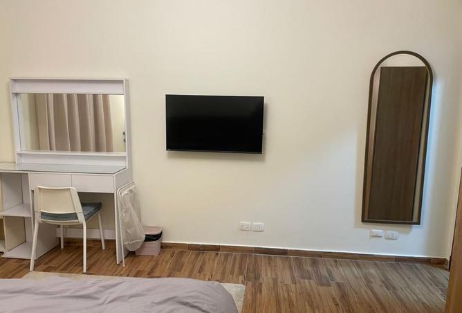 8081567 - Property Image 3