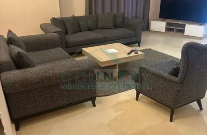 شقة - 2 غرف نوم - 2 حمامات للبيع في فيلدج جيت - المستثمرين الجنوبية - مدينة القاهرة الجديدة - القاهرة
