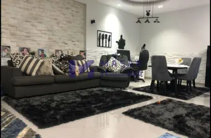 شقة - 2 غرف نوم - 1 حمام للبيع في شارع الجزيرة - المستثمرين الجنوبية - مدينة القاهرة الجديدة - القاهرة