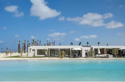 Chalet - 2 Bedrooms - 2 Bathrooms for sale in Seashore - Ras Al Hekma - North Coast