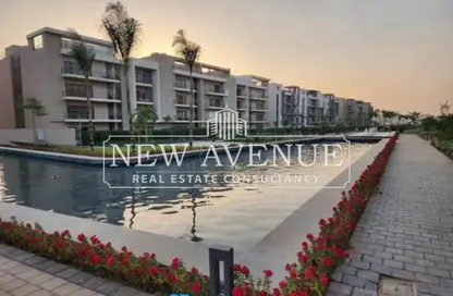 Apartment - 2 Bedrooms - 2 Bathrooms for sale in Moon Residences - Fifth Square - The 5th Settlement - New Cairo City - Cairo