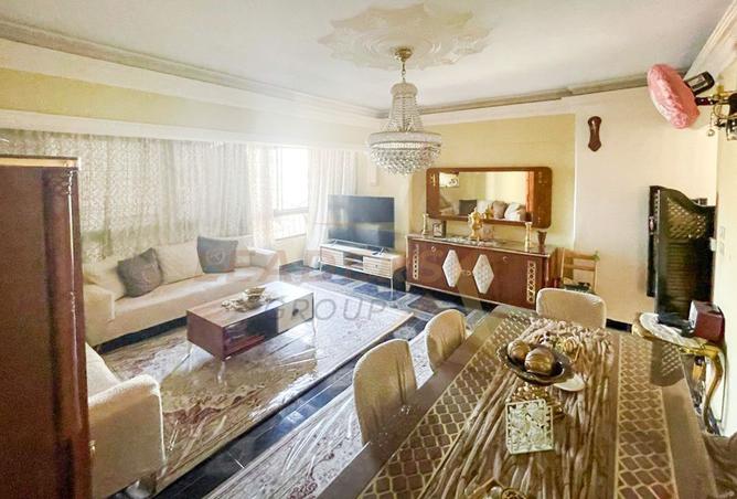 8329738 - Property Image 2