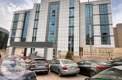 عيادة - استوديو - 1 حمام للبيع في مركز القاهرة الجديدة - شارع التسعين الشمالي - التجمع الخامس - مدينة القاهرة الجديدة - القاهرة