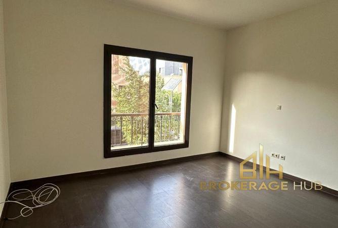 8521561 - Property Image 3