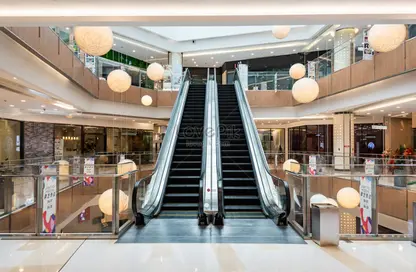 Shop - Studio - 1 Bathroom for sale in Bank Center Street - South Teseen St. - The 5th Settlement - New Cairo City - Cairo