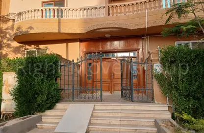 Apartment - 3 Bedrooms - 2 Bathrooms for sale in Ard Al Mokhabarat - Hadayek October - 6 October City - Giza