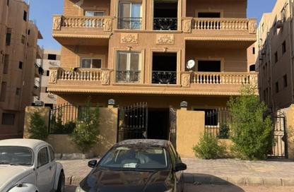 Apartment - 3 Bedrooms - 3 Bathrooms for sale in 1st Neighborhood - 8th Area - Shorouk City - Cairo