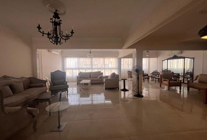 8382616 - Property Image 2