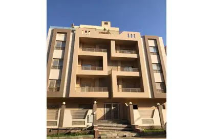 Apartment - 3 Bedrooms - 2 Bathrooms for sale in Al Andalus District - New Cairo City - Cairo