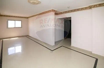 شقة - 3 غرف نوم - 1 حمام للبيع في ميدان سموحة - سموحة - حي شرق - الاسكندرية