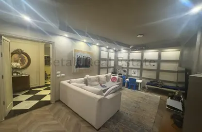 Apartment - 4 Bedrooms - 3 Bathrooms for sale in Mohamed Fawzy Moaz St. - Smouha - Hay Sharq - Alexandria