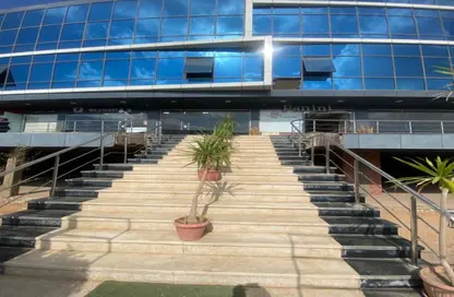 Office Space - Studio - 2 Bathrooms for rent in Zayed Dunes Complex - 6th District - Sheikh Zayed City - Giza
