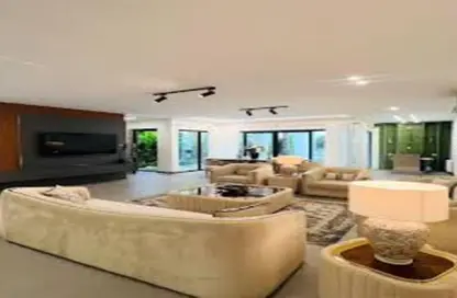 Apartment - 3 Bedrooms - 3 Bathrooms for sale in Etapa Square - Sheikh Zayed City - Giza
