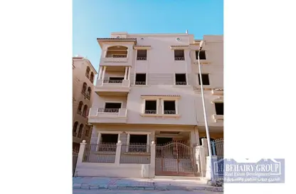 بناية كاملة - استوديو - 8 حمامات للبيع في المستثمرين الجنوبية - مدينة القاهرة الجديدة - القاهرة