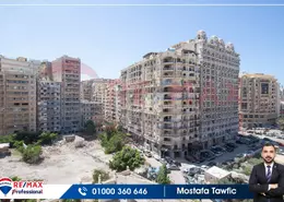 شقة - 3 غرف نوم - 3 حمامات للبيع في شارع الشهيد كمال الدين صلاح - سموحة - حي شرق - الاسكندرية