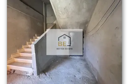 Villa - 7+ Bedrooms - 6 Bathrooms for sale in Street70 - District 2 - The 5th Settlement - New Cairo City - Cairo