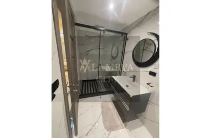 Apartment - 3 Bedrooms - 2 Bathrooms for sale in Amorada New Cairo - 5th Settlement Compounds - The 5th Settlement - New Cairo City - Cairo