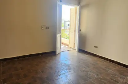 Apartment - 3 Bedrooms - 2 Bathrooms for sale in Hadayek Al Mohandessin - 4th District - Sheikh Zayed City - Giza