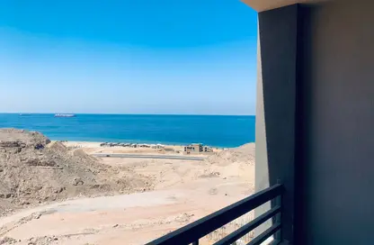 شاليه - 3 غرف نوم - 2 حمامات للبيع في جبال السخنة - العين السخنة - السويس