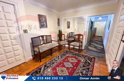 Apartment - 3 Bedrooms - 2 Bathrooms for rent in Kafr Abdo St. - Kafr Abdo - Roushdy - Hay Sharq - Alexandria