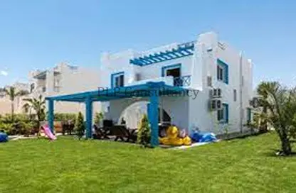 تاون هاوس - 4 غرف نوم - 3 حمامات للبيع في بلاج - سيدي عبد الرحمن - الساحل الشمالي