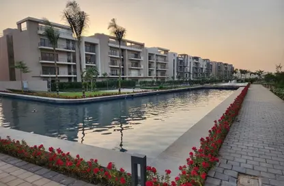 Apartment - 2 Bedrooms - 2 Bathrooms for sale in Moon Residences - Fifth Square - The 5th Settlement - New Cairo City - Cairo