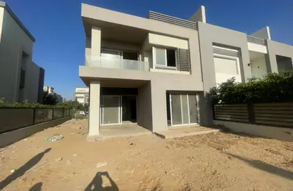 Townhouse - 5 Bedrooms - 5 Bathrooms for sale in Garden Residence - Hyde Park - New Cairo City - Cairo