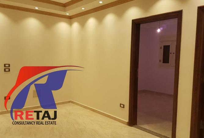8086646 - Property Image 2