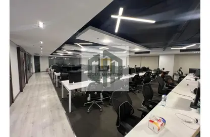 مساحات مكتبية - استوديو - 2 حمامات للايجار في شارع مجمع البنوك - شارع التسعين الجنوبي - التجمع الخامس - مدينة القاهرة الجديدة - القاهرة