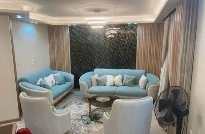 شقة - 3 غرف نوم - 1 حمام للايجار في الحي الاول - مدينة 6 أكتوبر - الجيزة