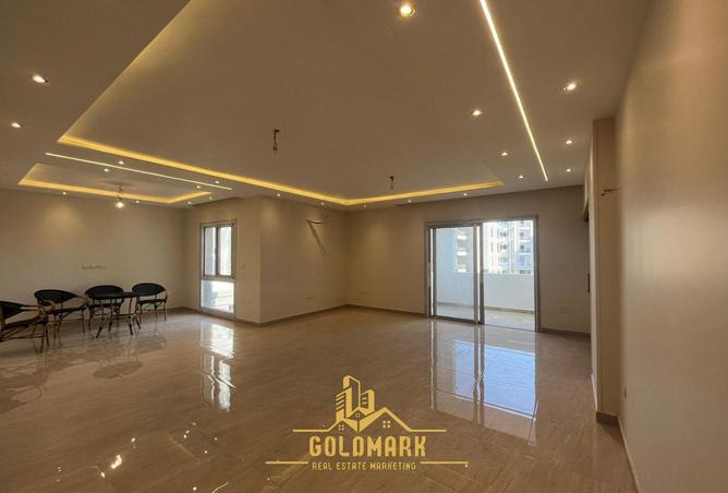 8248060 - صورة العقار 3