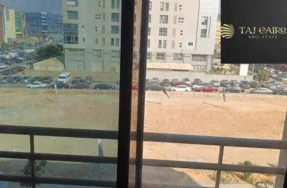 مساحات مكتبية - استوديو - 4 حمامات للبيع في شارع ال ٩٠ الجنوبي - شارع التسعين الجنوبي - التجمع الخامس - مدينة القاهرة الجديدة - القاهرة