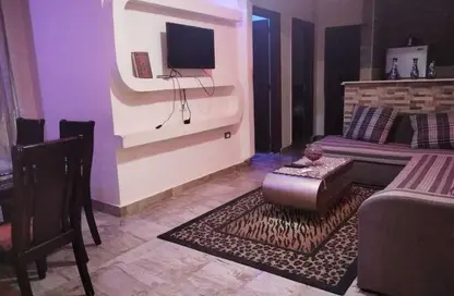Apartment - 2 Bedrooms - 1 Bathroom for rent in 16th District - Sheikh Zayed City - Giza