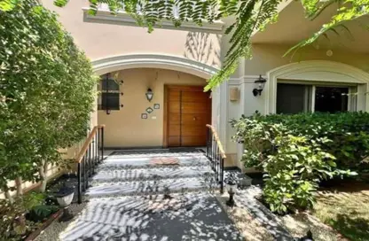 Villa - 5 Bedrooms - 4 Bathrooms for sale in Royal Meadows - Sheikh Zayed Compounds - Sheikh Zayed City - Giza