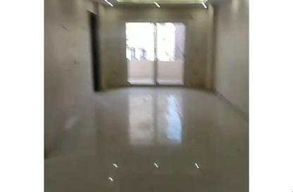 Apartment - 3 Bedrooms - 1 Bathroom for sale in Taez St. - 1st Zone - Nasr City - Cairo