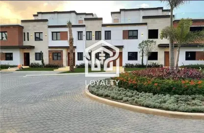 Apartment - 4 Bedrooms - 5 Bathrooms for sale in Azzar - 5th Settlement Compounds - The 5th Settlement - New Cairo City - Cairo