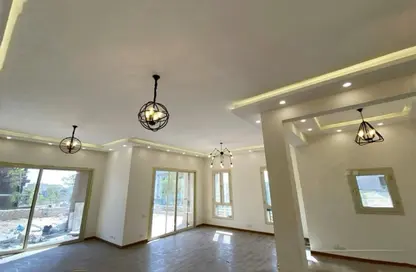 Villa - 3 Bedrooms - 4 Bathrooms for rent in New Giza - Cairo Alexandria Desert Road - 6 October City - Giza