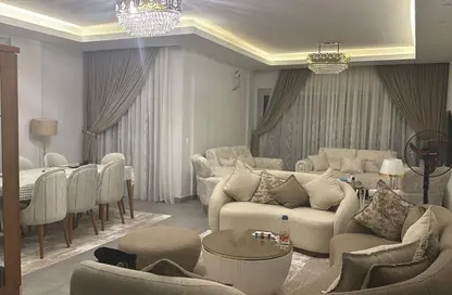 فيلا - 4 غرف نوم - 5 حمامات للبيع في ذا كراون - طريق مصر اسكندرية الصحراوي - مدينة 6 أكتوبر - الجيزة