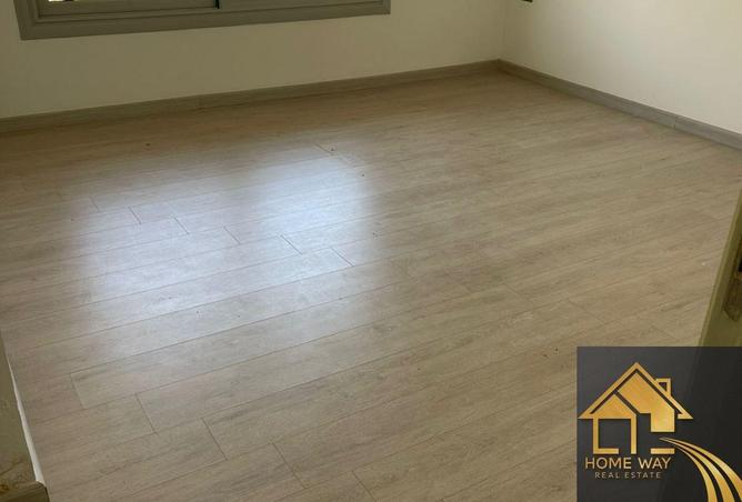 8332393 - Property Image 3